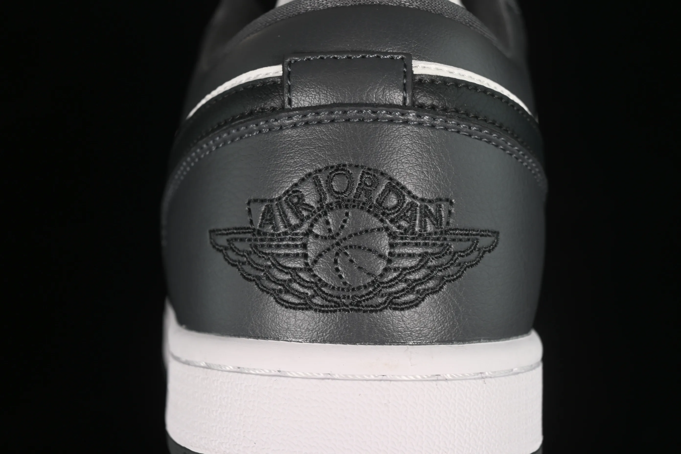 All categories Air Jordan Jordan series basketball shoes Air Jordan 1 Low Air Jordan 1 Low "Dark Grey" AJ1 Joe 1 dark gray white low-top cultural and casual sneakers DC0774-102